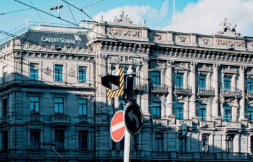 Credit Suisse: Tragischer Vertrauensverlust. Bild zeigt den Hauptsitz der Bank am Paradeplatz in Zürich.